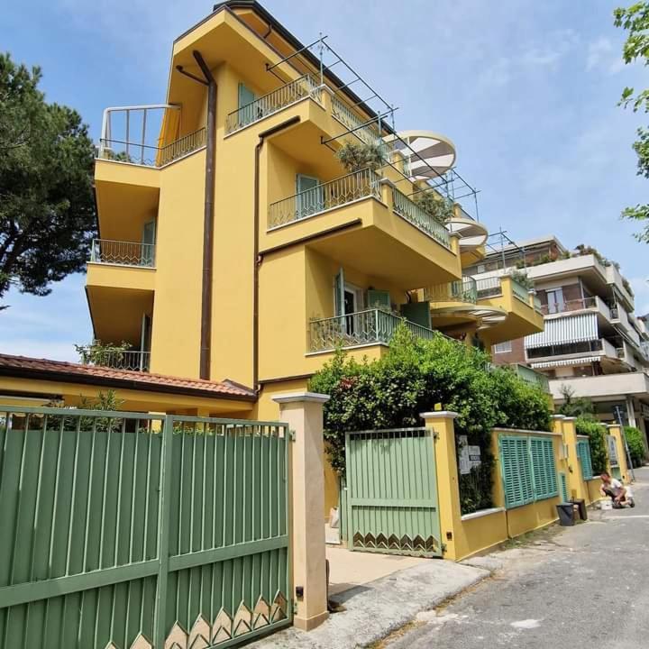 Il Viale Appartement Massa  Buitenkant foto